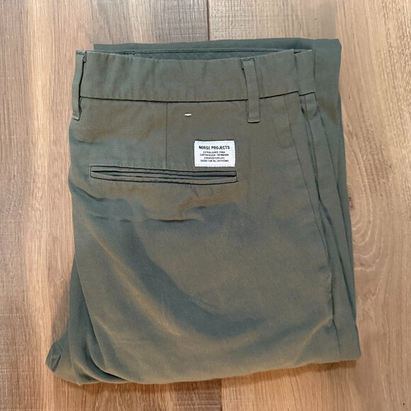 Norse Projects Aros Light Stretch Regular Dried Sage Green - Picture 1 of 6